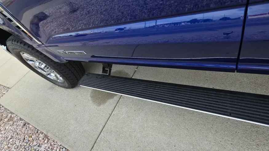 2026 Ford Super Duty F-350 | Photo 1 of 36