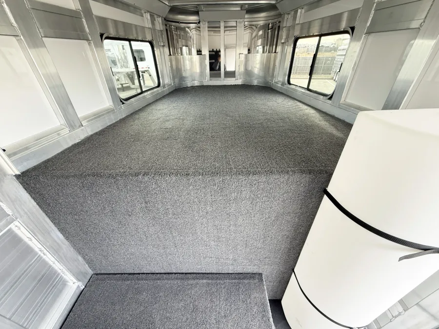 2026 Cimarron Norstar Warmblood 2 + 1 | Photo 6 of 21