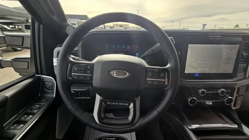 2026 Ford Super Duty F-250 | Photo 18 of 35