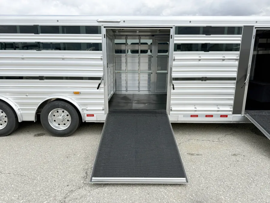 2027 Cimarron Stierwalt Signature Series Stock | Photo 7 of 23