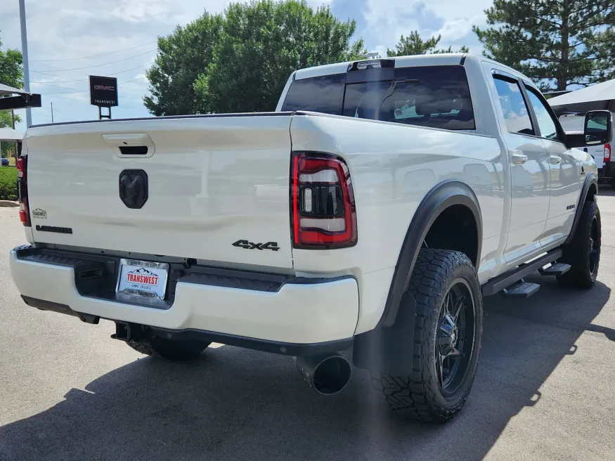 2024 RAM 3500 Laramie | Photo 2 of 33