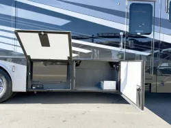 2026 Newmar Super Star 4040 | Thumbnail Photo 25 of 29