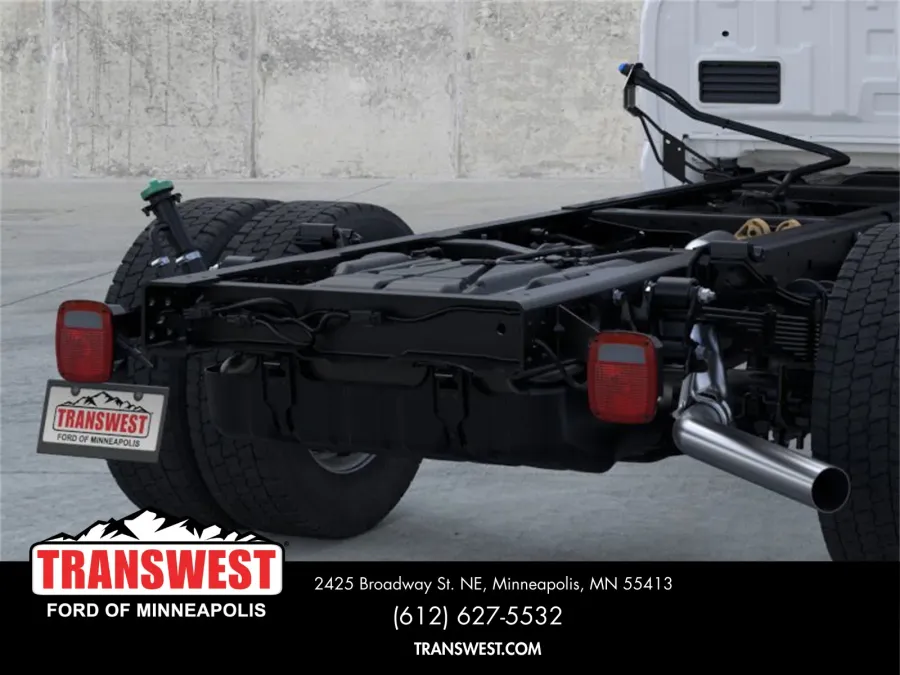 2026 Ford Super Duty F-550 | Photo 21 of 22