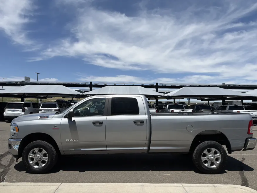 2022 RAM 2500 Big Horn | Photo 4 of 20