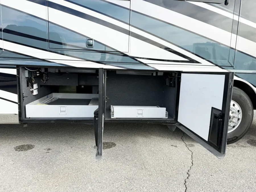 2023 Newmar Dutch Star 3736 | Photo 25 of 30