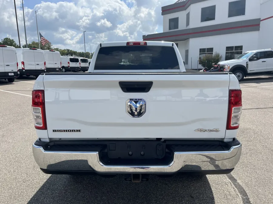 2024 RAM 2500 Big Horn | Photo 14 of 21