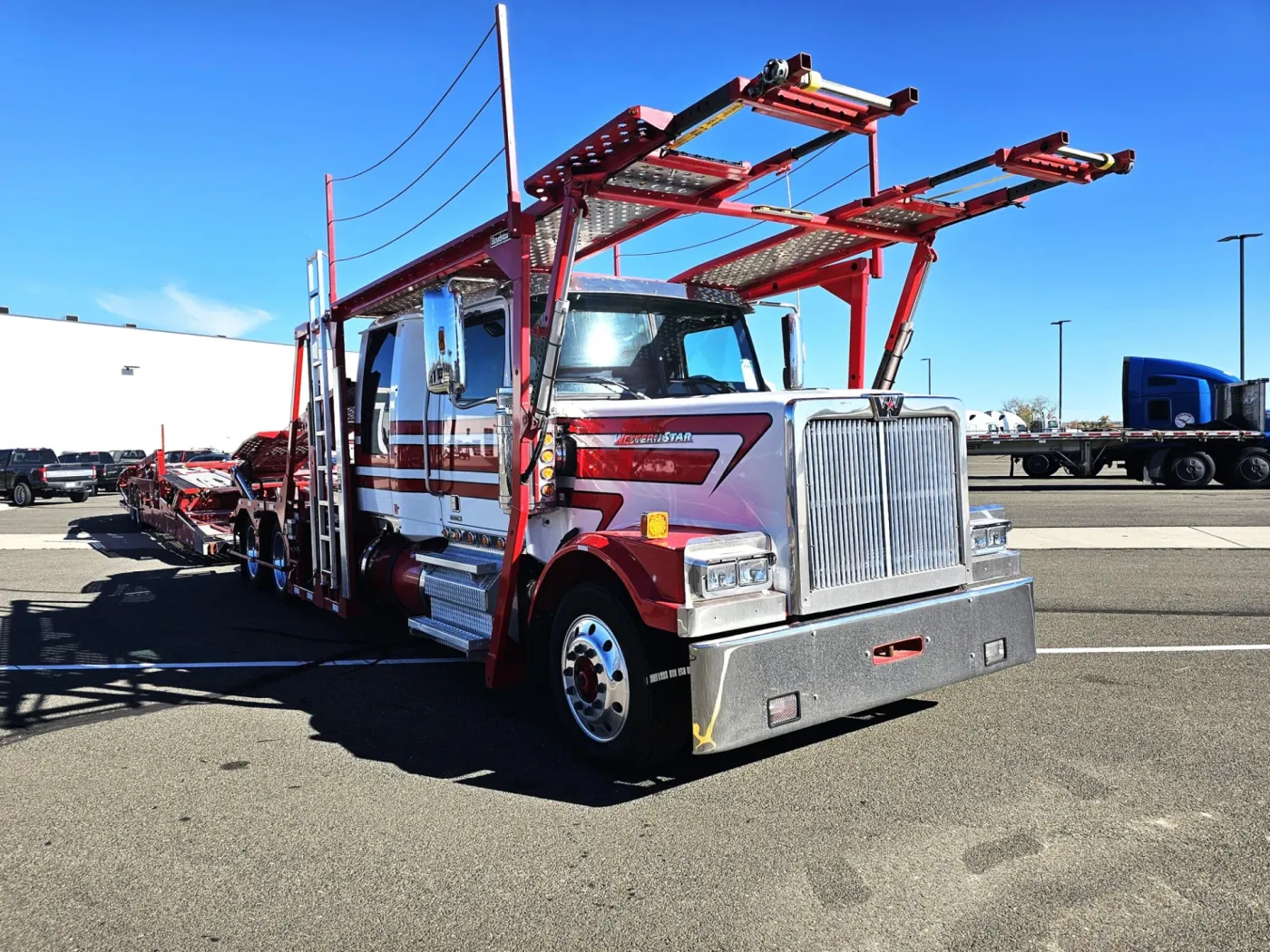 2022 Western Star 4900FA | Photo 3 of 27
