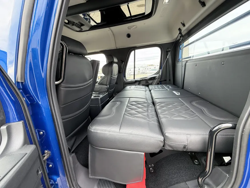 2025 Freightliner M2 106 Plus Summit Hauler | Photo 11 of 24