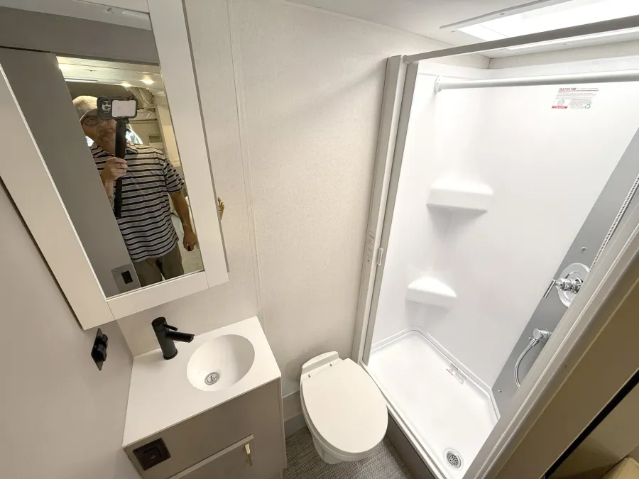 2026 Winnebago Navion 24D | Photo 12 of 22