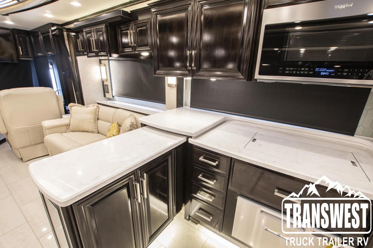 2023 Newmar London Aire 4569 | Photo 17 of 36