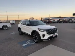 2026 Ford Explorer | Thumbnail Photo 3 of 25