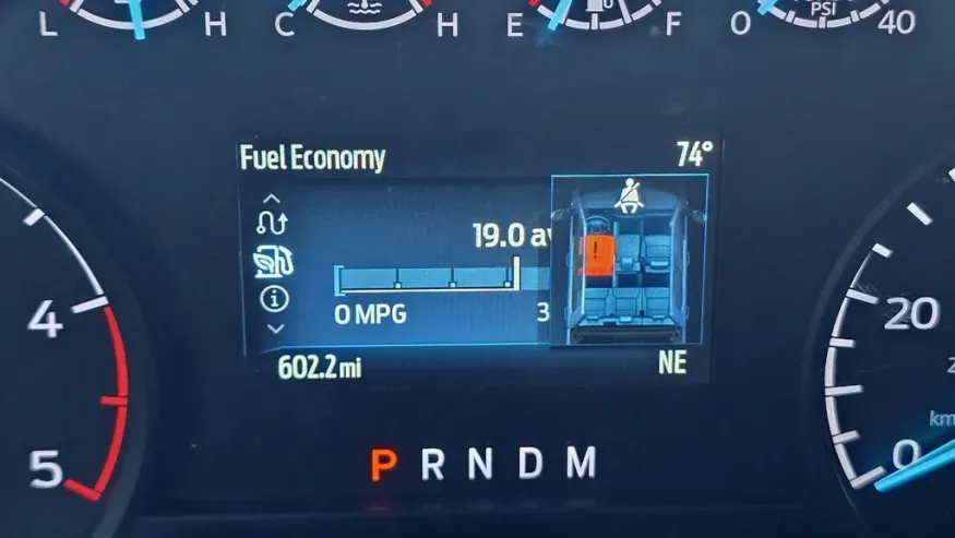 2025 Ford Super Duty F-250 | Photo 17 of 26