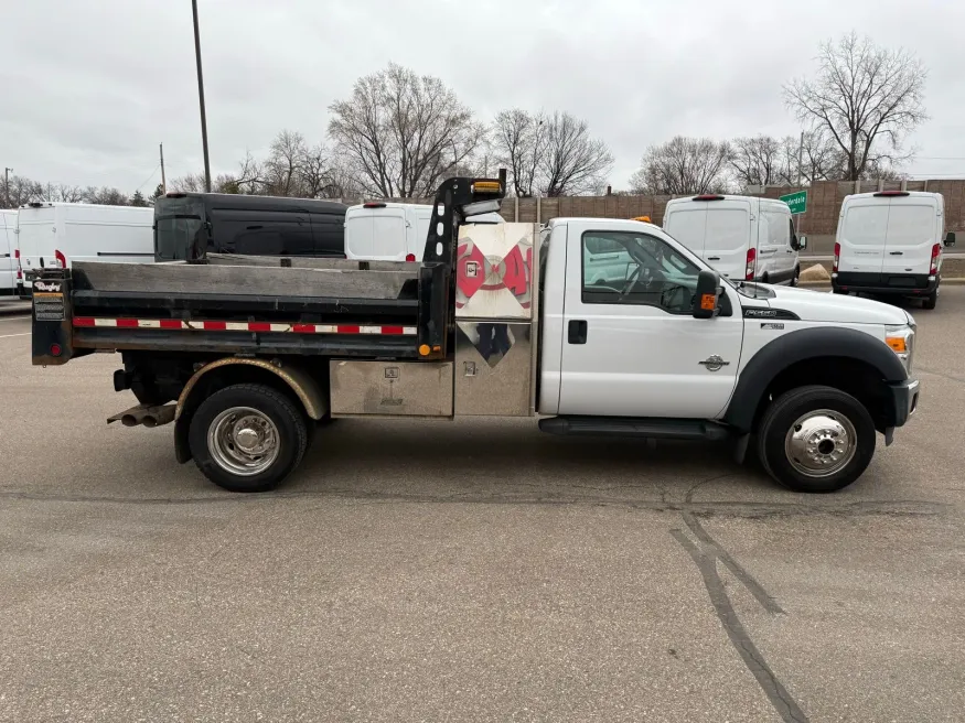 2016 Ford Super Duty F-550 XL | Photo 11 of 20