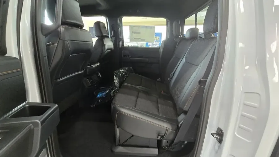 2025 Ford F-150 | Photo 24 of 26