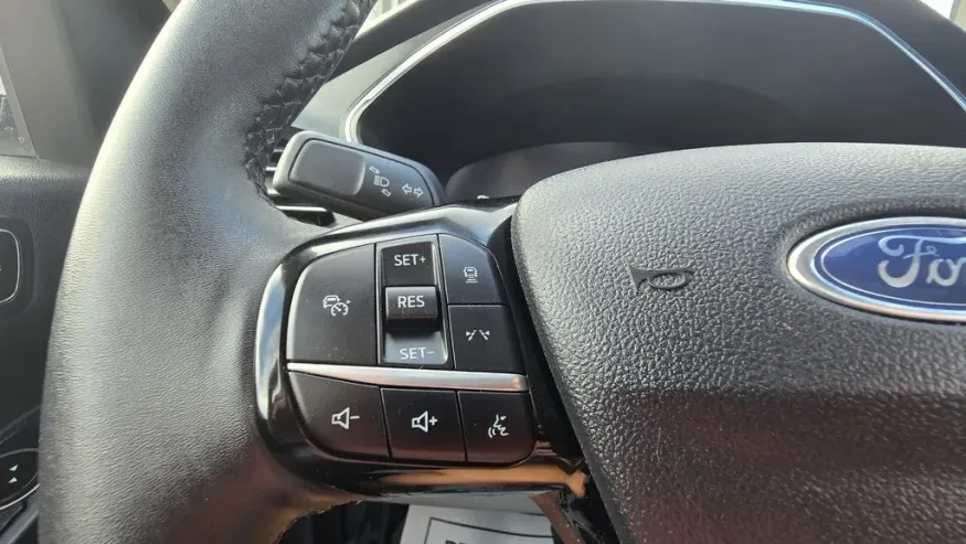 2023 Ford Escape | Photo 18 of 35