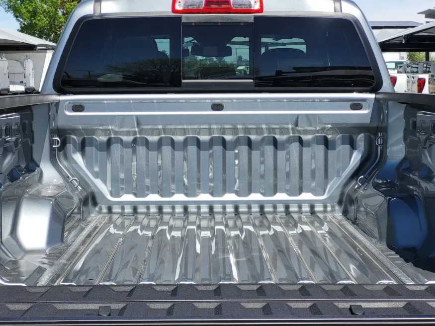 2026 GMC Canyon 4WD AT4 | Photo 25 of 26
