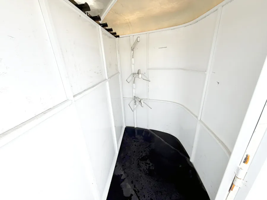 2016 Maverick 2HBP | Photo 5 of 12