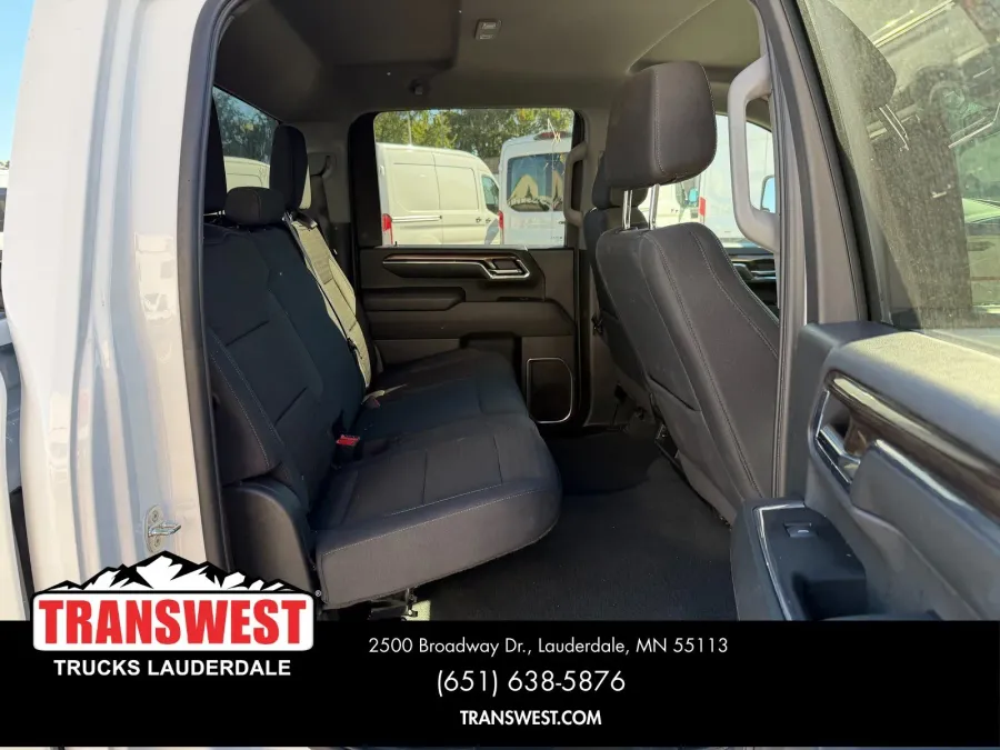 2024 Chevrolet Silverado 3500HD LT | Photo 18 of 21