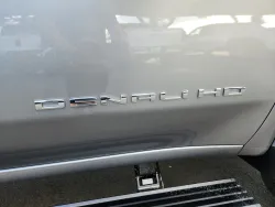 2026 GMC Sierra 2500HD Denali | Thumbnail Photo 17 of 28