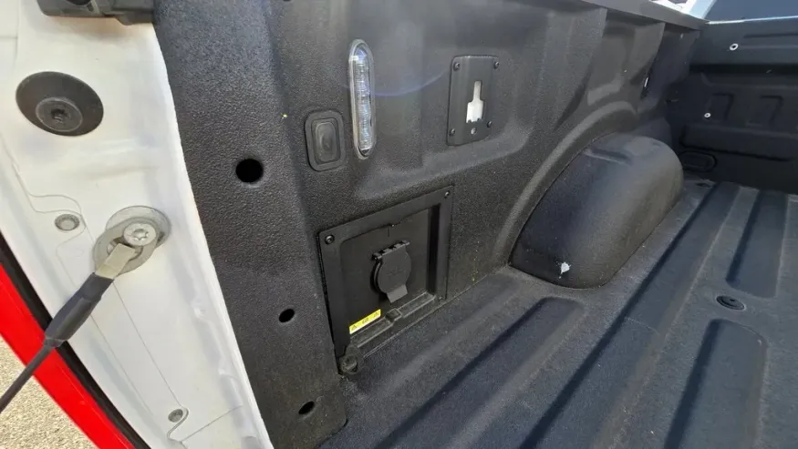 2023 Ford F-150 | Photo 9 of 31