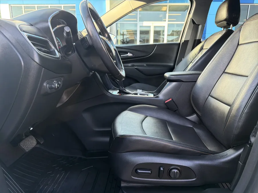 2021 Chevrolet Equinox LT | Photo 15 of 21