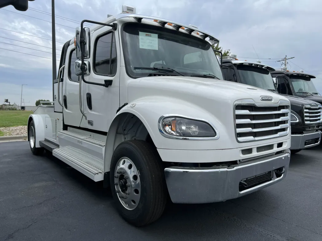2024 Freightliner M2 106 Bolt 