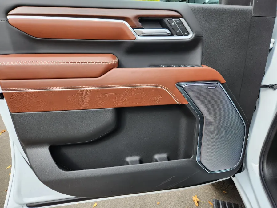 2026 GMC Sierra 3500HD Denali Ultimate | Photo 5 of 31