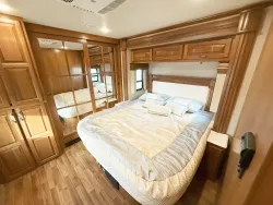 2016 Jayco Seneca 37HJ | Thumbnail Photo 15 of 29