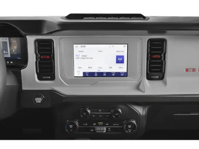 2026 Ford Bronco | Photo 6 of 13