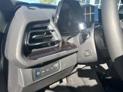 2026 Chevrolet Traverse AWD RS | Thumbnail Photo 16 of 23