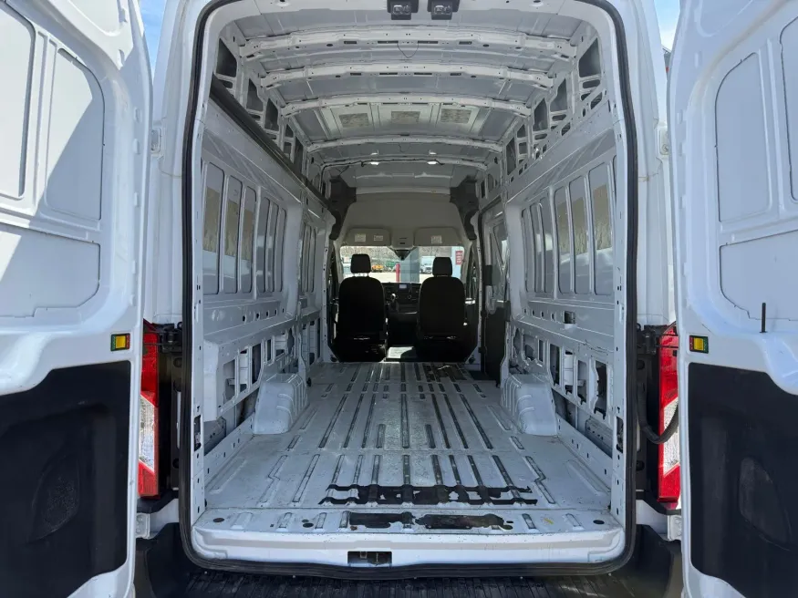 2023 Ford Transit-250 Base | Photo 11 of 20