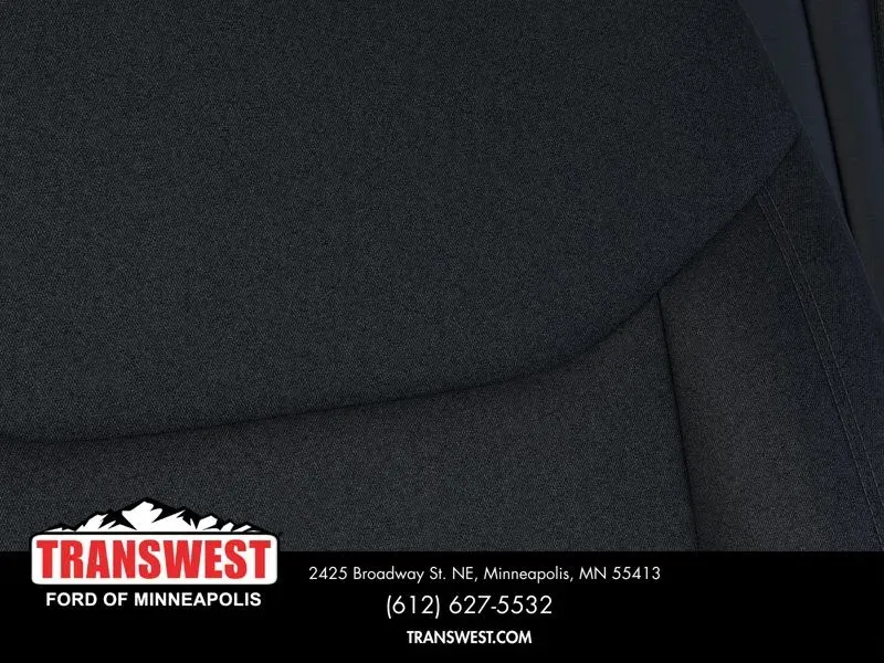 2025 Ford Maverick XLT | Photo 16 of 24