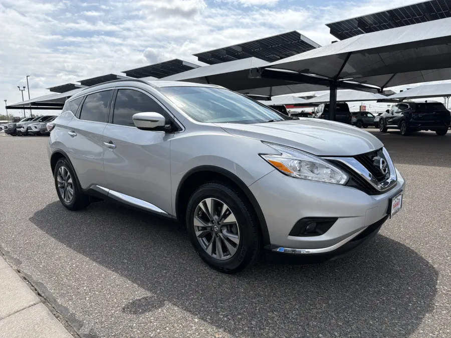 2016 Nissan Murano | Photo 6 of 18