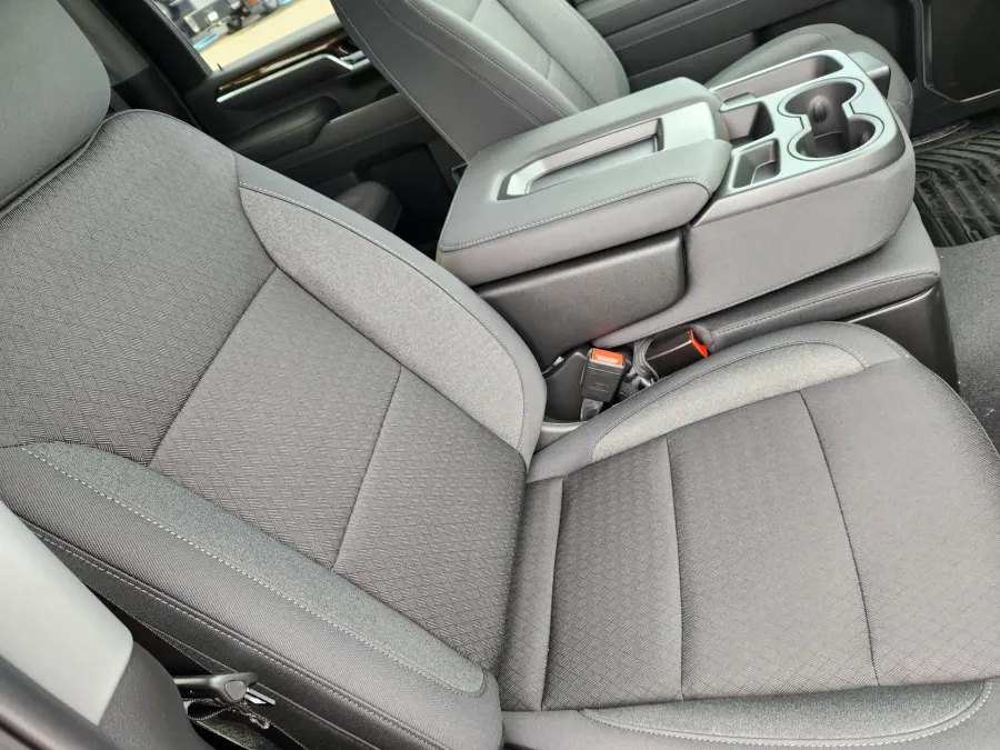 2026 GMC Sierra 2500HD SLE | Photo 8 of 20