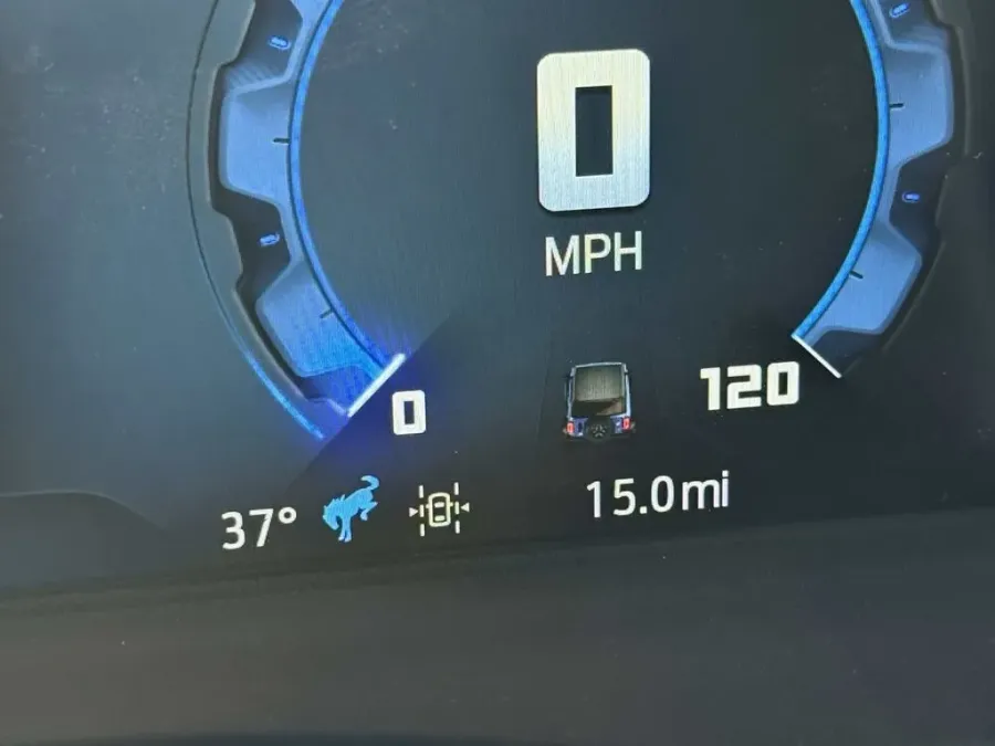 2025 Ford Bronco | Photo 16 of 28