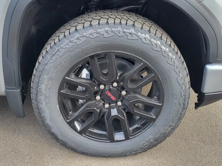 2026 GMC Sierra 1500 Elevation | Photo 6 of 24