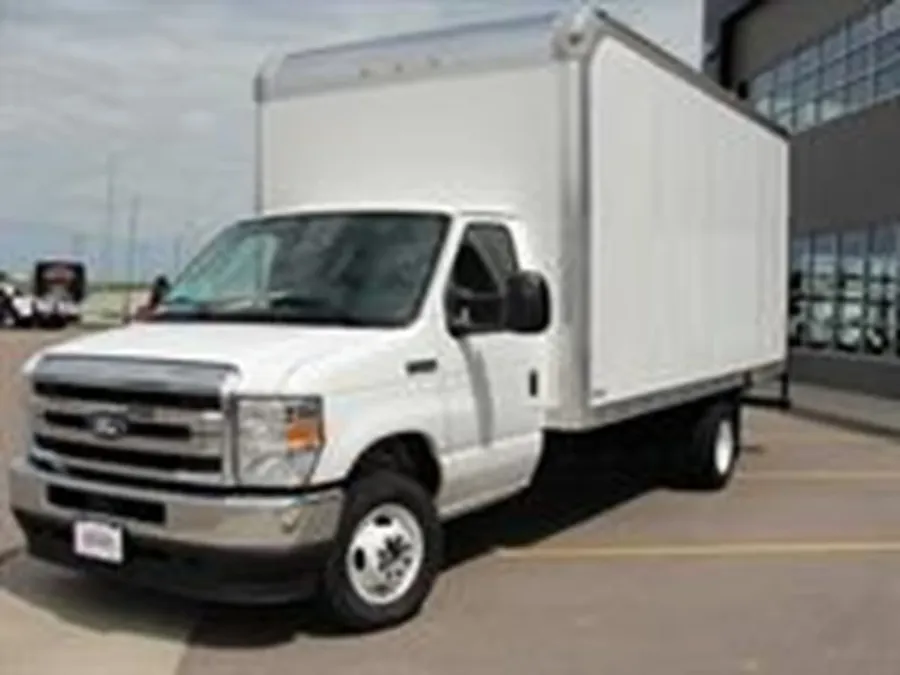 2026 Ford E-450 | Photo 1 of 10
