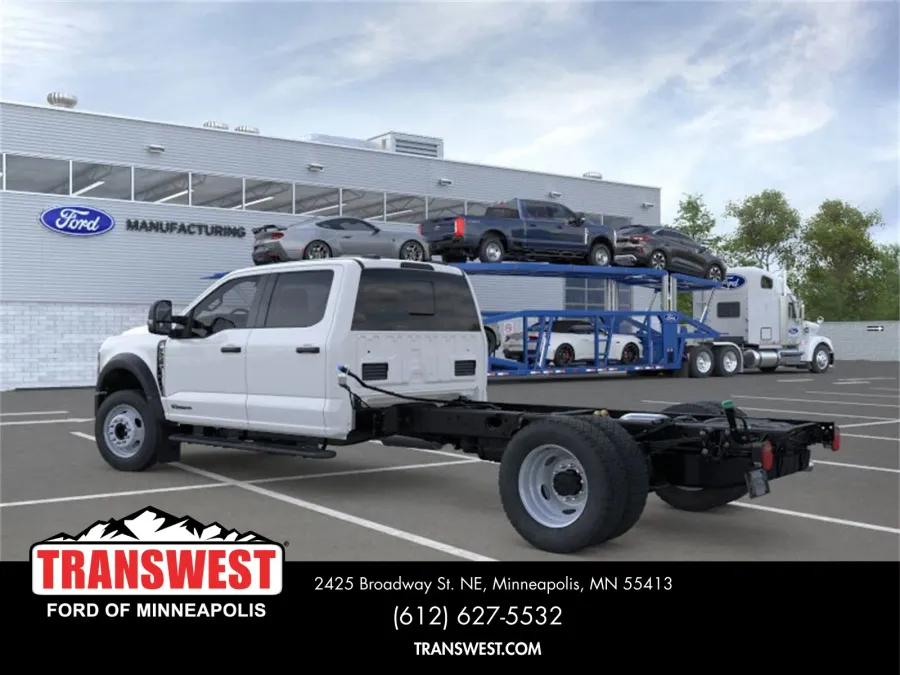 2026 Ford Super Duty F-550 | Photo 4 of 22