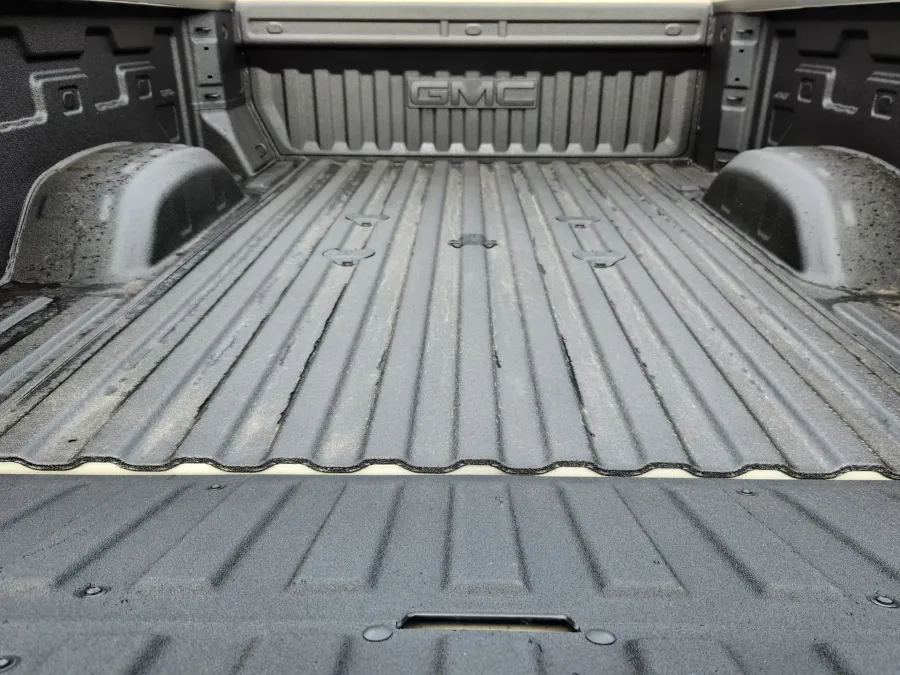 2026 GMC Sierra 2500HD AT4 | Photo 12 of 27