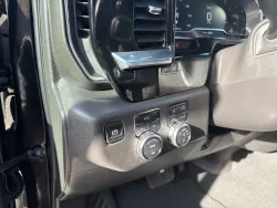 2025 GMC Sierra 1500 SLT | Thumbnail Photo 13 of 20