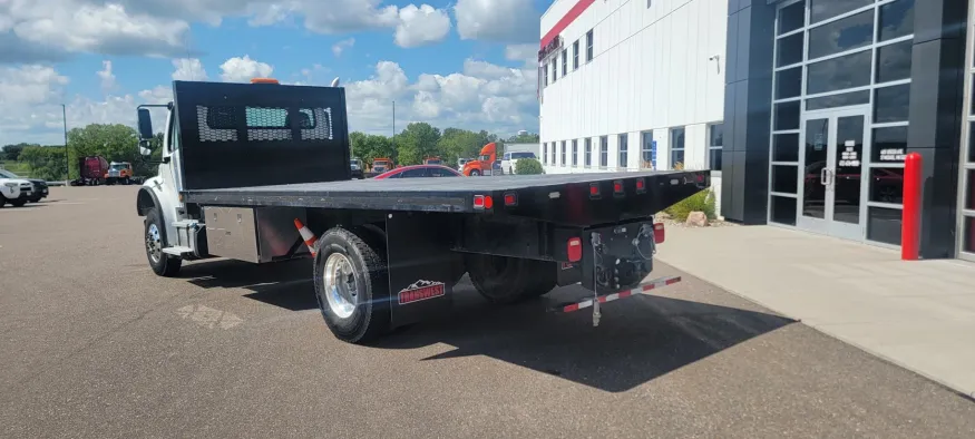 2024 Freightliner M2 106 | Photo 7 of 12