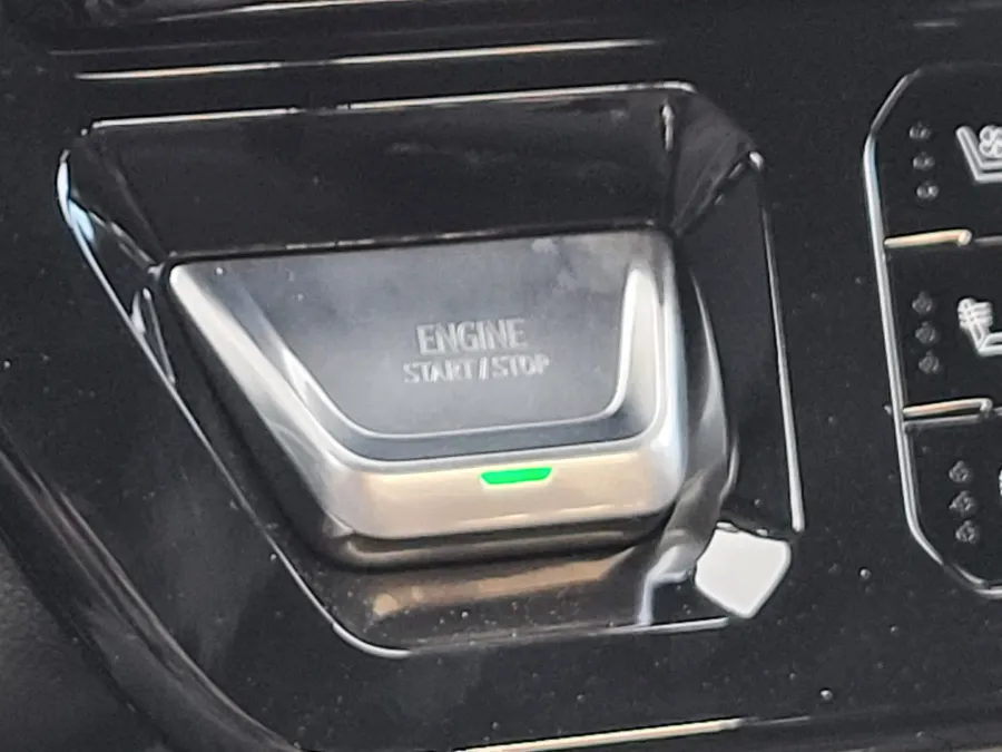 2026 GMC Sierra 1500 AT4 | Photo 19 of 27