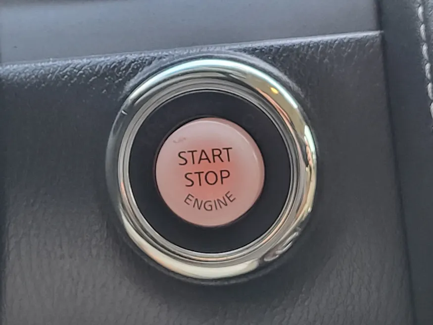 2018 Nissan Armada SL | Photo 18 of 26