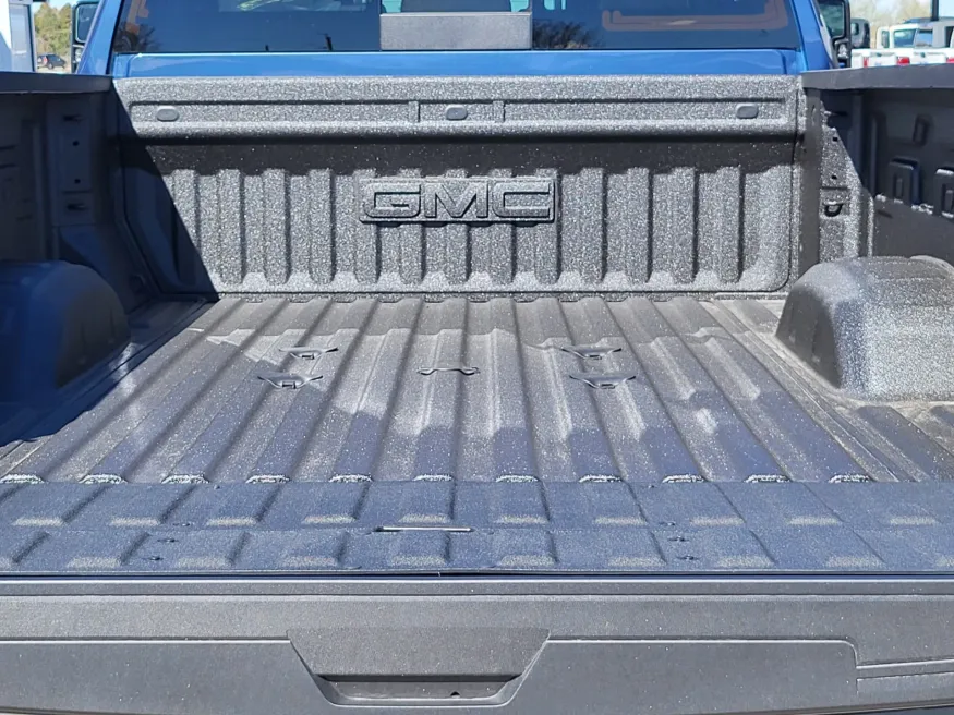 2026 GMC Sierra 2500HD Denali | Photo 24 of 25