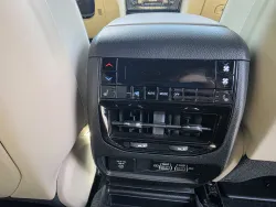 2023 Jeep Grand Cherokee L Limited | Thumbnail Photo 19 of 29