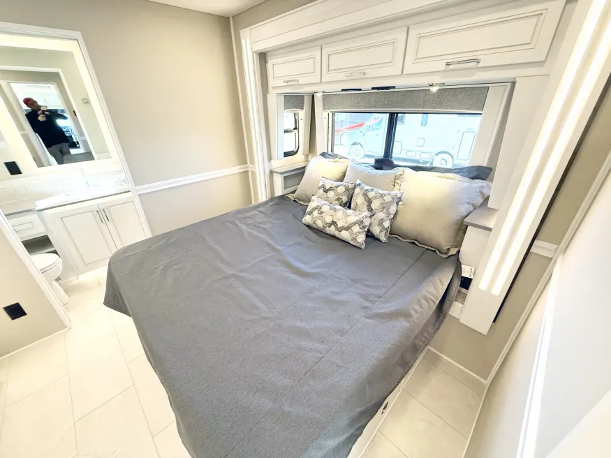 2026 Renegade XL 45 DBM | Photo 14 of 31