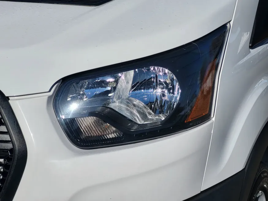 2023 Ford Transit Cutaway T350HD | Photo 7 of 25