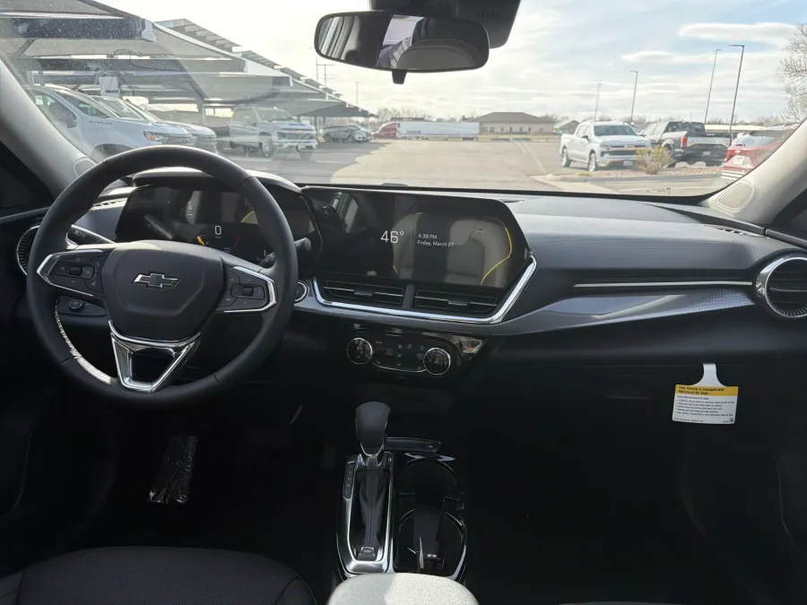 2026 Chevrolet Trax ACTIV | Photo 10 of 19