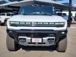2026 GMC HUMMER EV SUV 2X | Thumbnail Photo 4 of 30