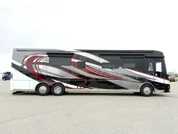 2024 Newmar King Aire 4596 | Thumbnail Photo 2 of 31